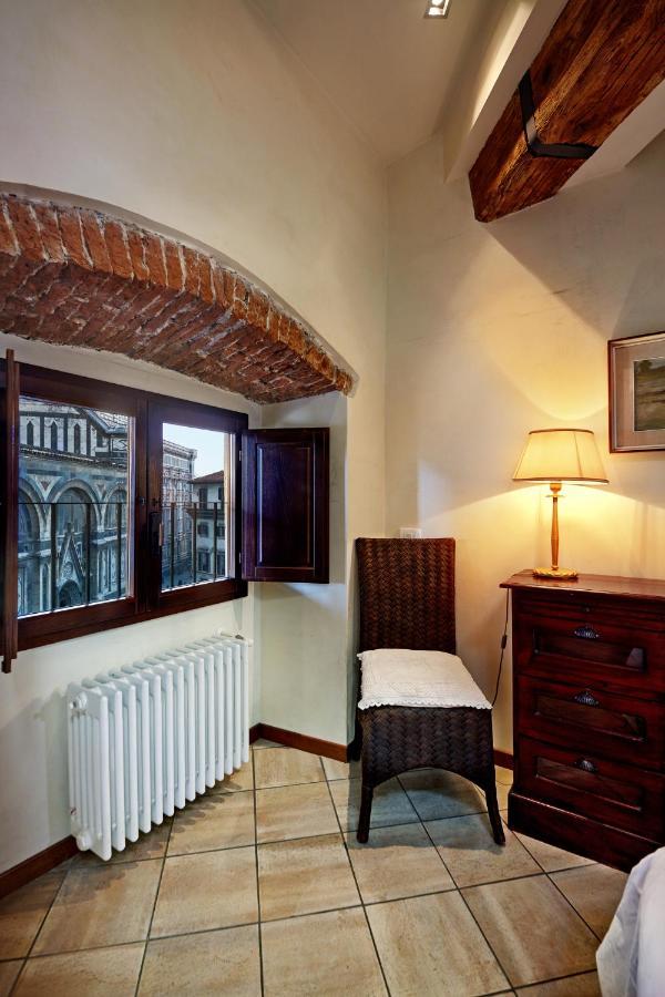 The Flora And Florian Apartments - The Feeling Of Touching The Duomo Florença Exterior foto