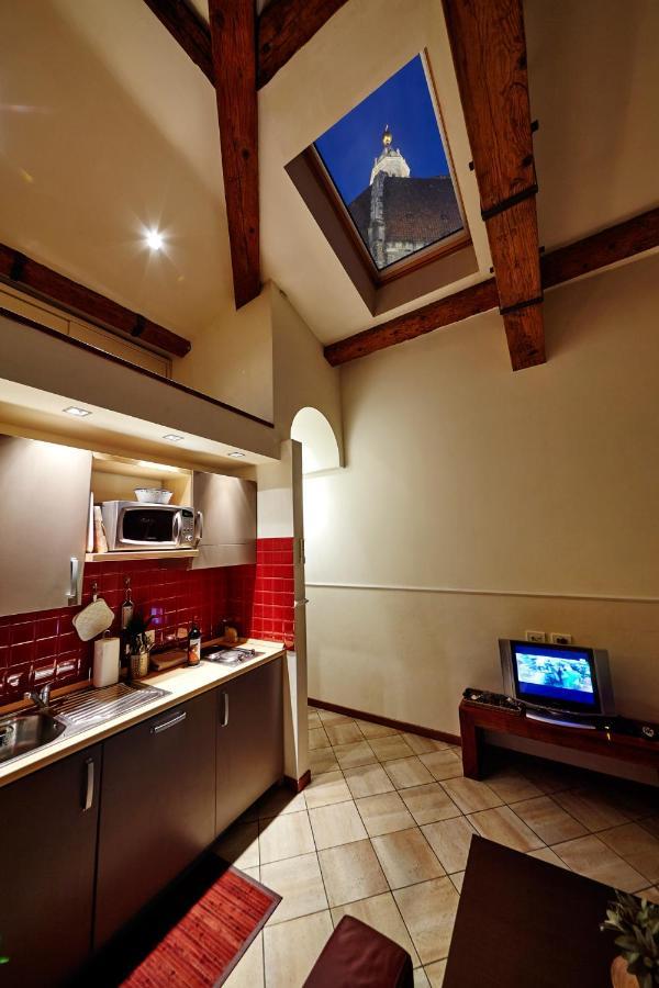 The Flora And Florian Apartments - The Feeling Of Touching The Duomo Florença Exterior foto